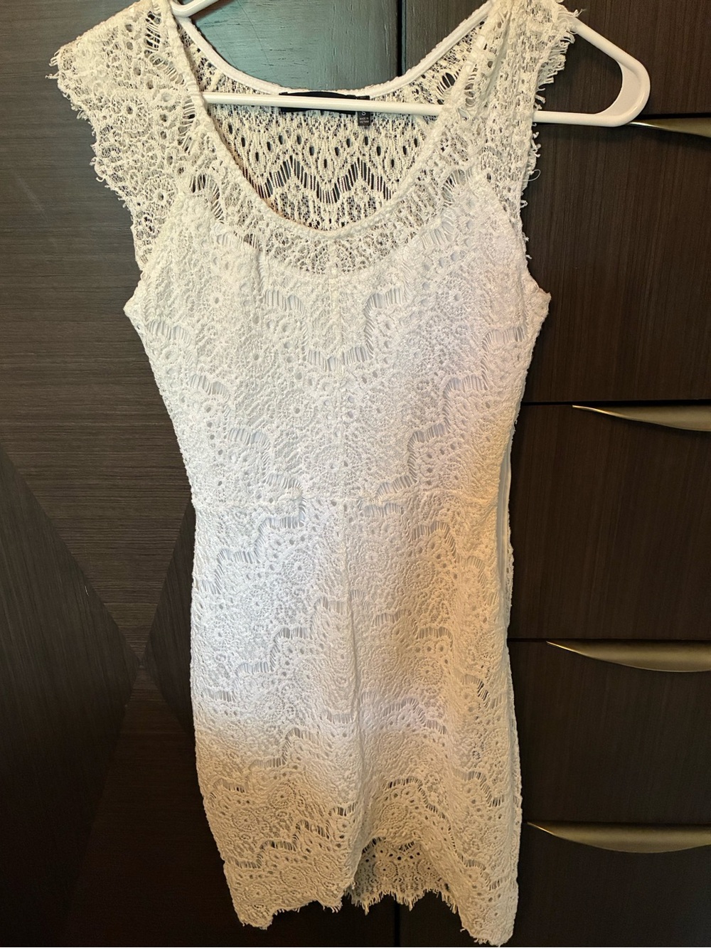 Sleeveless White Lace Scoop-Neck Dress for Women